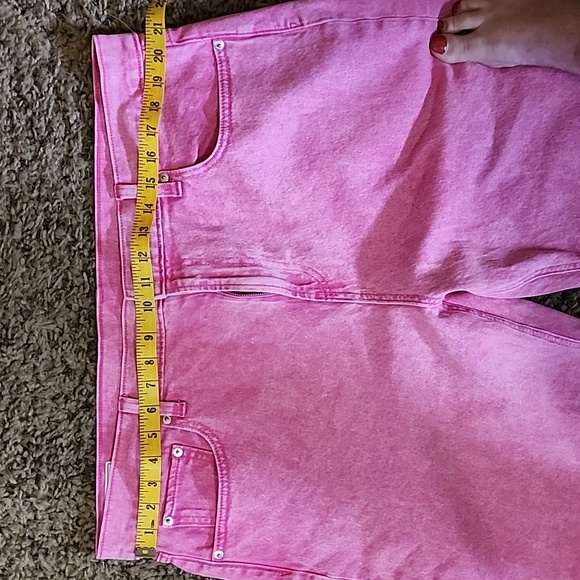 NWOT Gap Womens Cheeky Straight High Rise jeans. Brand New - Picture 3 of 6